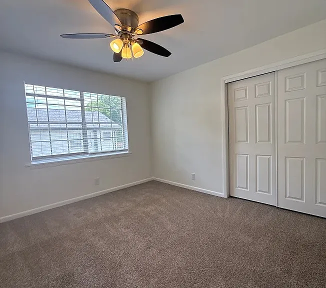 White Oak Townhomes — Photo 12