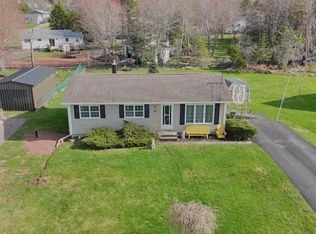 15 Montery Dr, Colchester, NS B2N 5S3