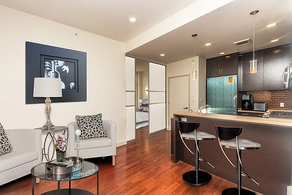 Rented by RE/MAX Midtown | media 13