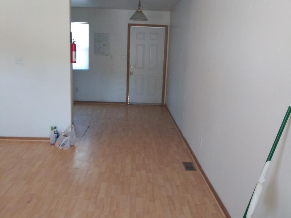 1st image of 1019 E River St APT B