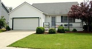 1st image of 455 Carriage Dr