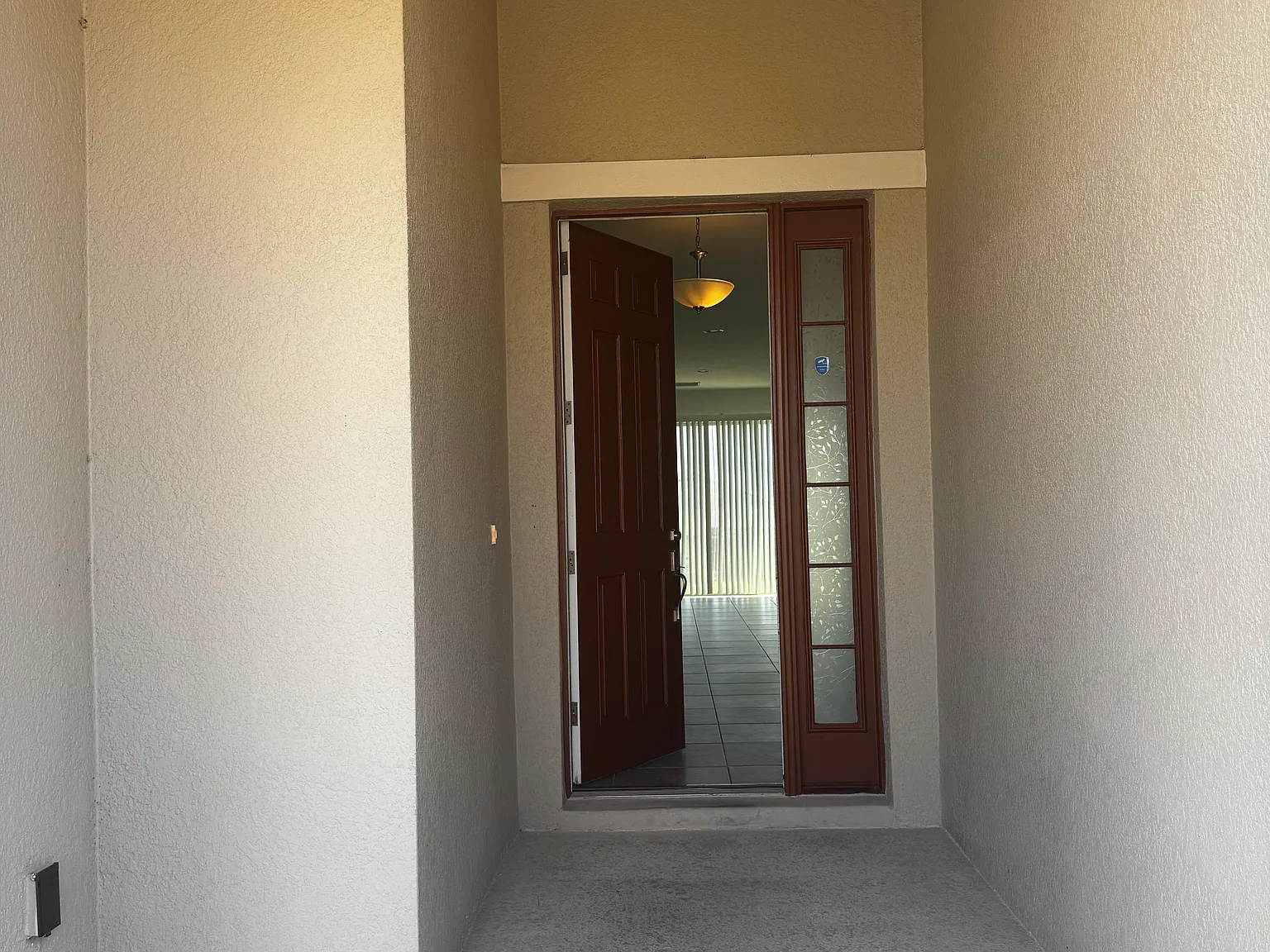 3 bed, 1544 sqft, $2,200 — Photo 2