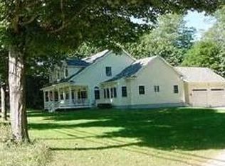 17 Ash Swamp Rd, Newmarket, NH 03857