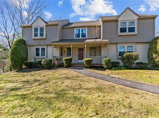 13 Birdie Ct, Coventry, RI 02816