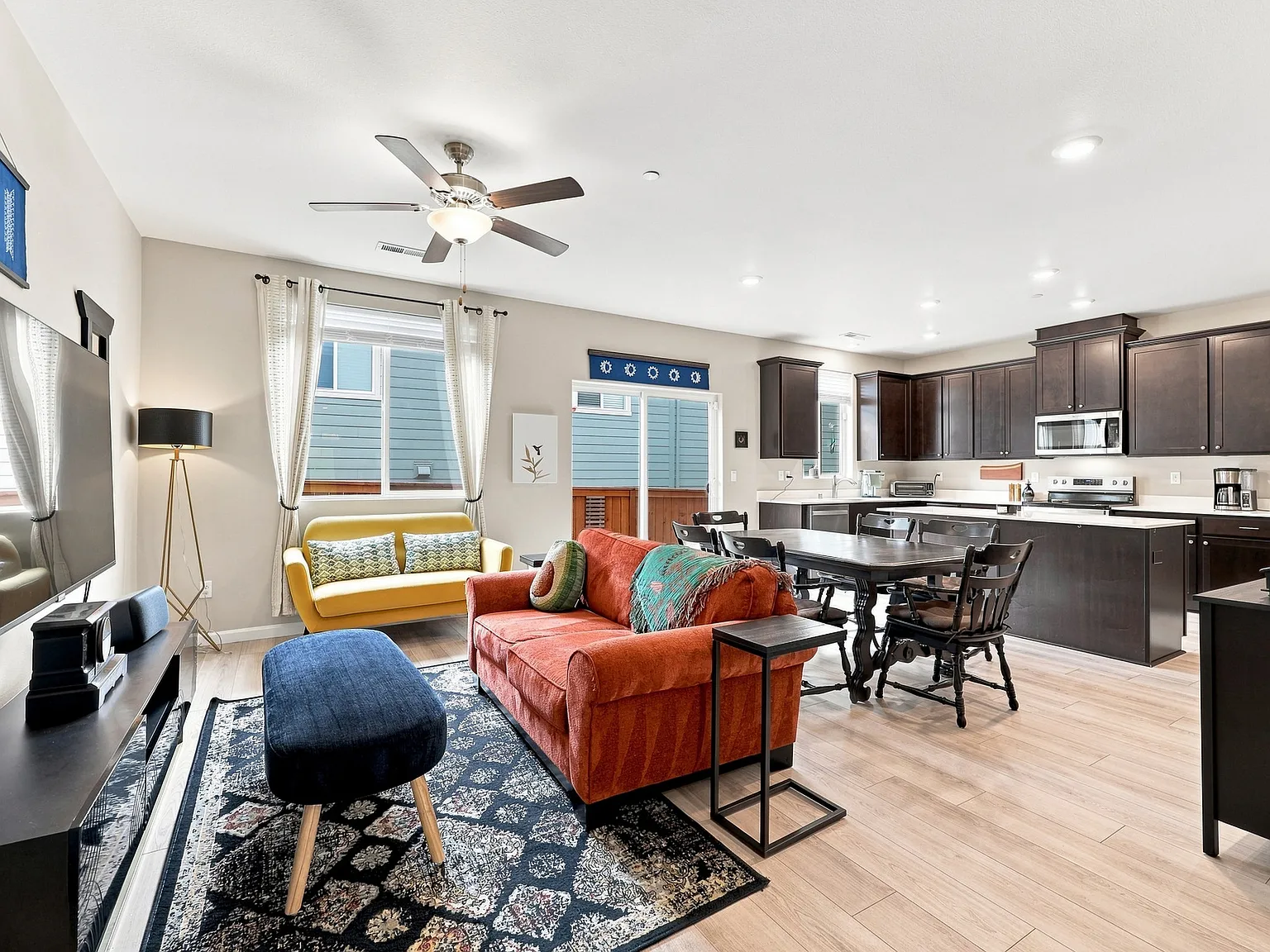3 bed, 1709 sqft, $3,250 — Photo 4