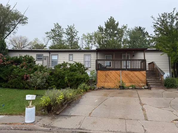 129 Norbeck Dr, Pierre, SD 57501