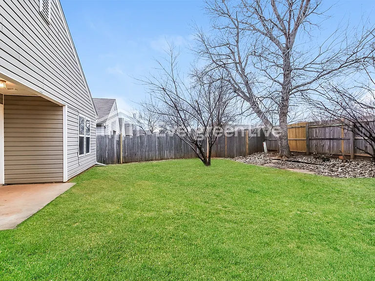 14913 Madder Dr — Photo 15