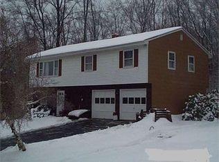 22 Rondack Rd, Middletown, NY 10941