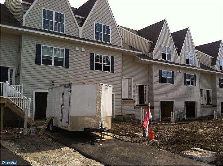 1st image of 155 Jefferson Ave