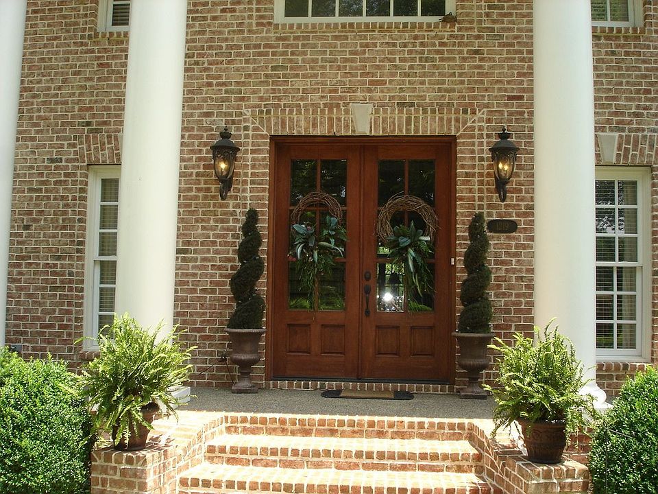 1st image of 1219 Carnton Ln