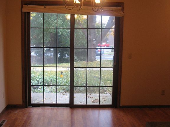 Dining room leads to patio