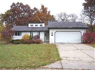 53493 Valley Spring Ct, Granger, IN 46530