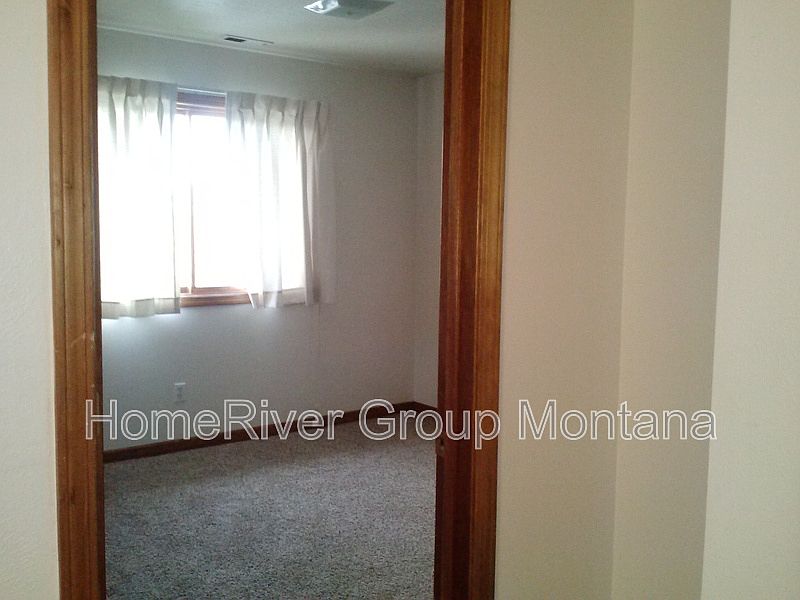 1st image of 1820 N Dickens St APT 2