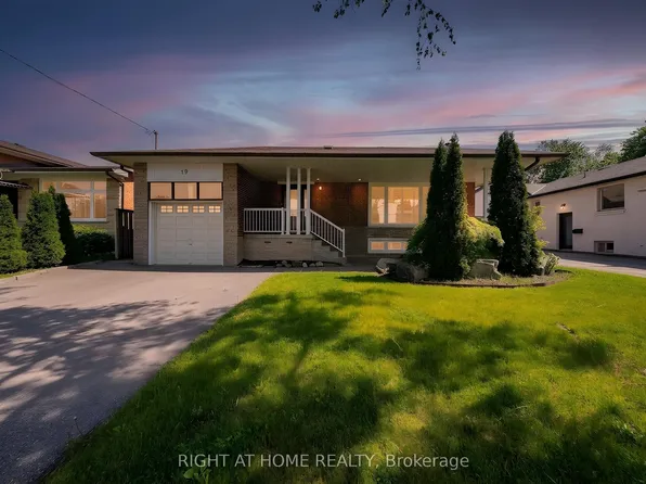 19 Wall Ave, Toronto, ON M9N 2N6