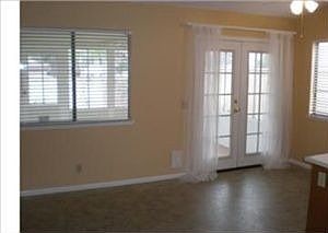 2nd image of 10815 Mansfield Rd