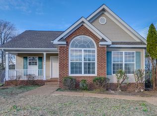 1308 Branchside Ct, Thompsons Station, TN 37179