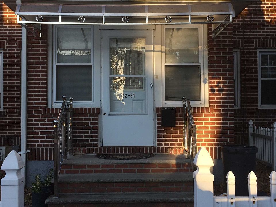 1st image of 9231 215th Pl