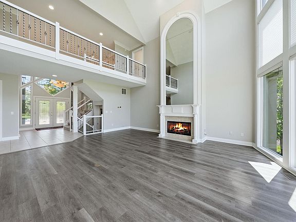 5th image of 6921 Mangrove Ln