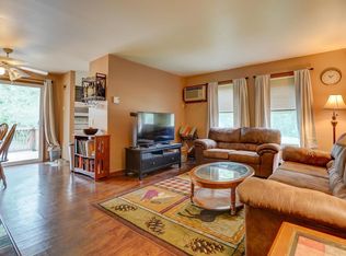 6788 Park Ridge Dr APT B, Madison, WI 53719