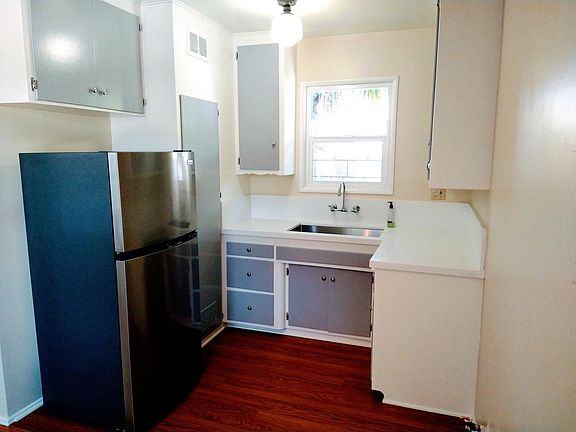 5th image of 3502 La Clede Ave