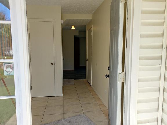 4th image of 4942 River Trail Ct