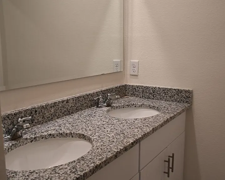 1341 Middle Lake Dr — Photo 28