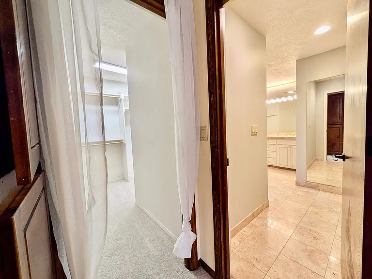 18132 Westview Dr — Photo 35