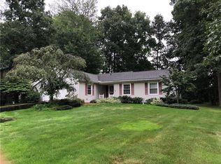 539 Vintage Ln, Rochester, NY 14615