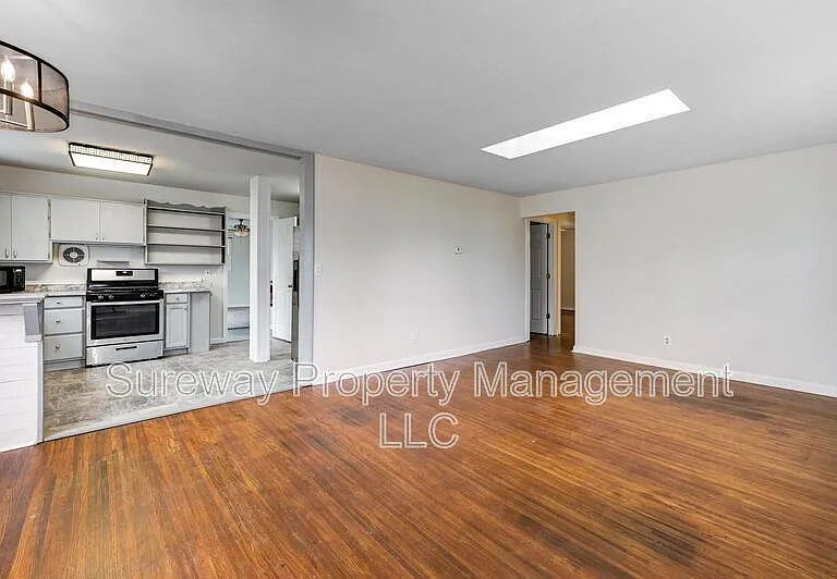 55 Nassau Rd — Photo 4