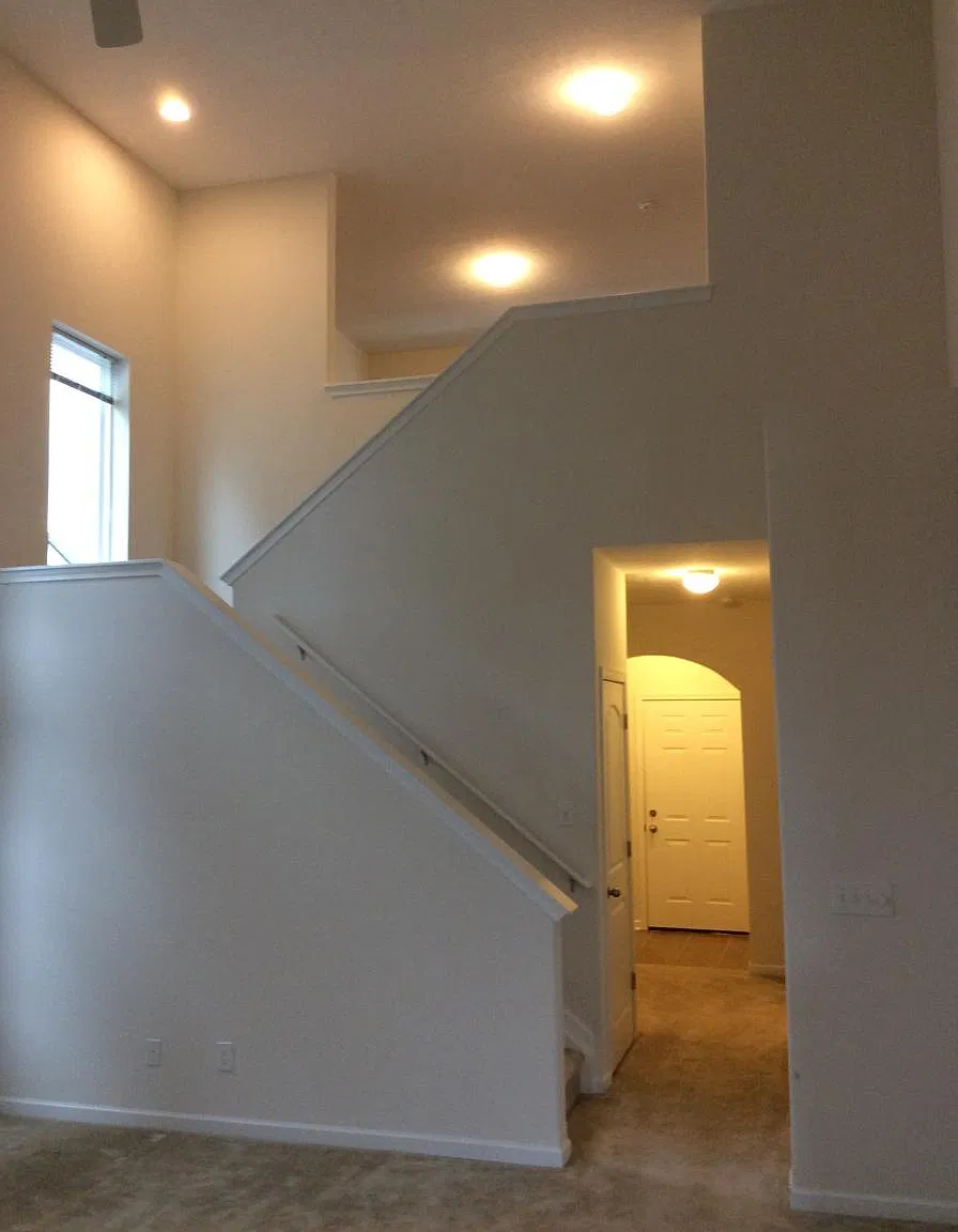 3 bed, 1818 sqft, $2,900 — Photo 3