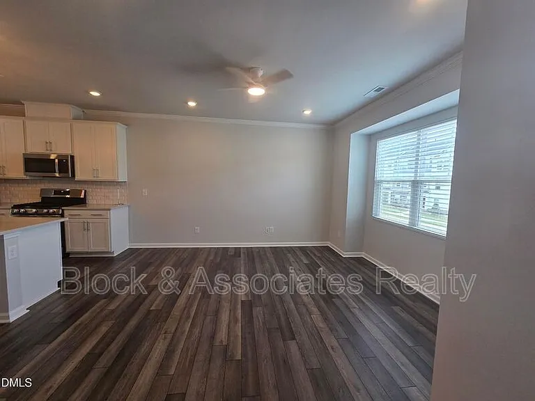 451 Carolina Springs Blvd — Photo 11