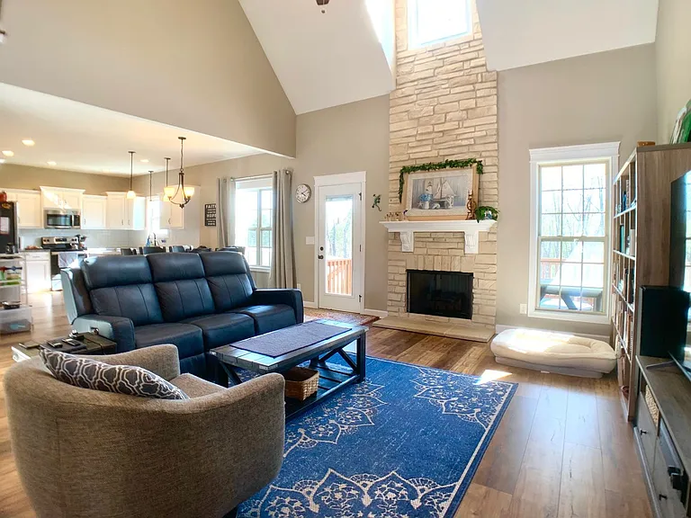 214 Penelope Ln — Photo 7