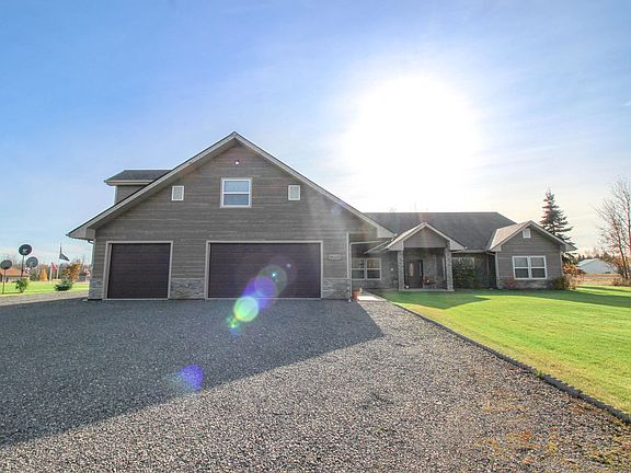 3rd image of 36325 Stinson Cir