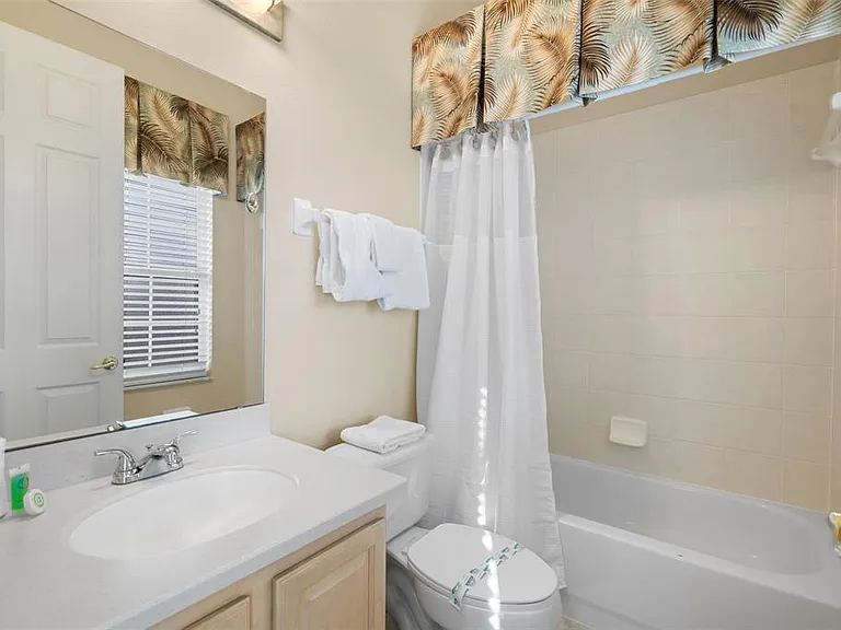 7939 Sea Pearl Cir — Photo 31