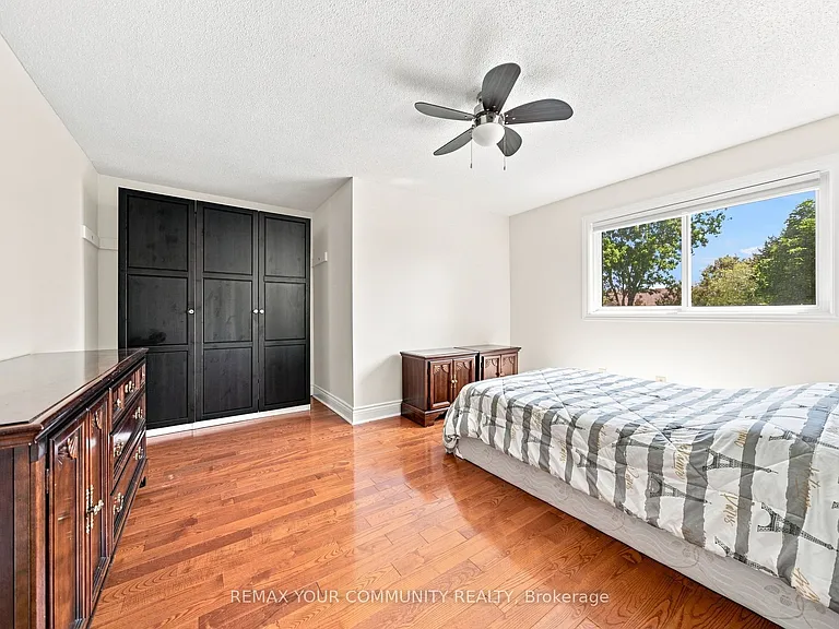 1544 Greenbriar Dr — Photo 29