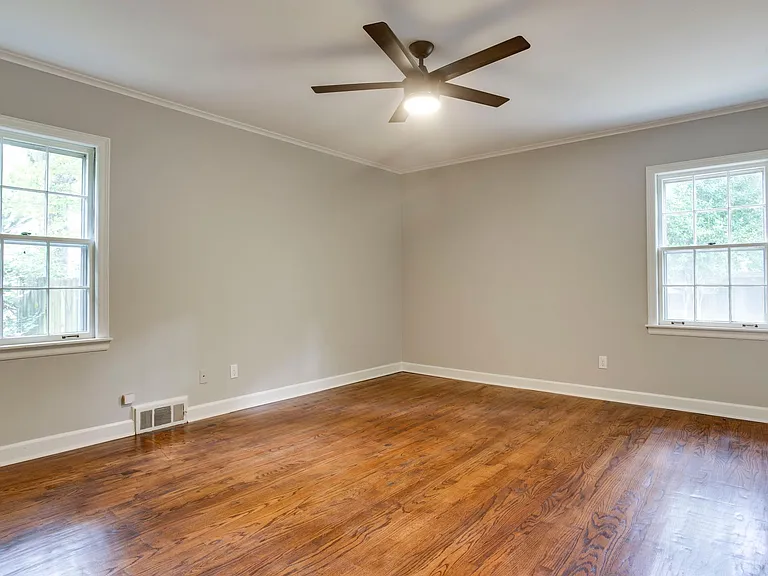 4207 Barfield Rd — Photo 18