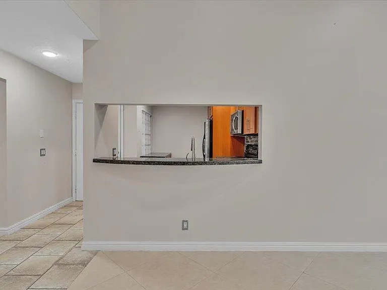 4991 SW 32nd Ave #4991 — Photo 16