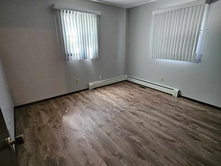 302 Merrill Ave — Photo 34