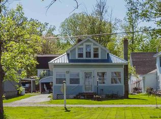 90 Lakeshore Dr, Malta, NY 12020