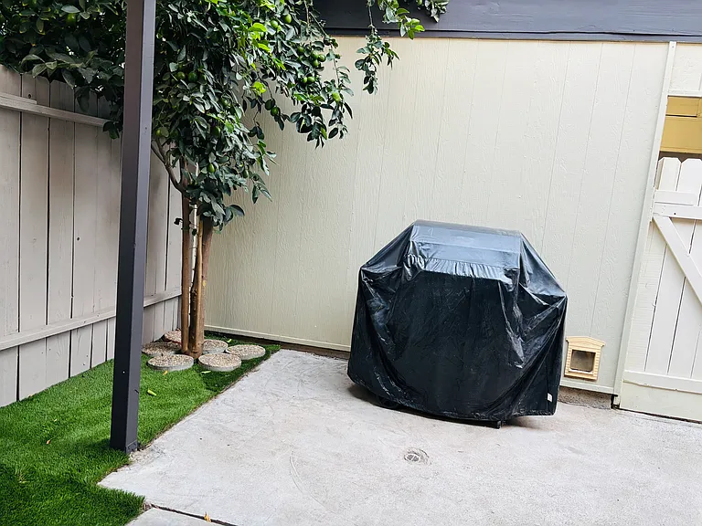 9543 Cottonwood Ave #C — Photo 19