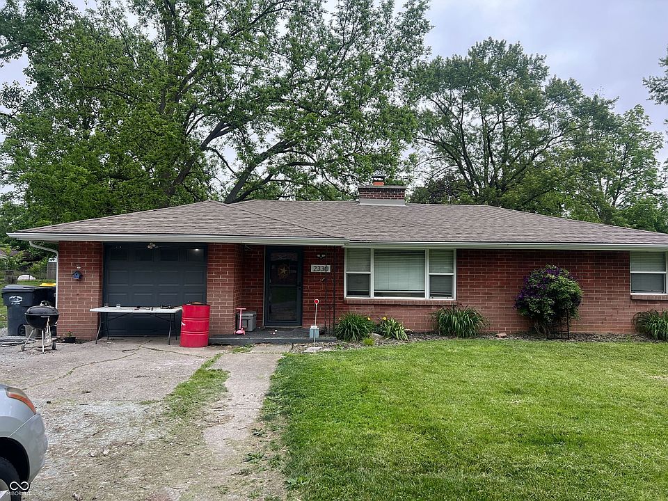 2nd image of 2330 Ridgewood Dr
