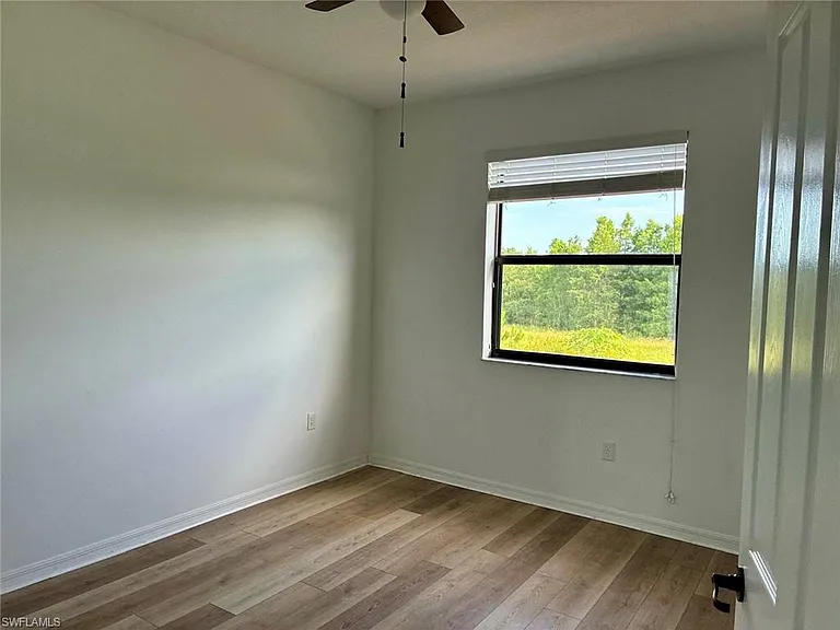 5077 Beckton Rd — Photo 15
