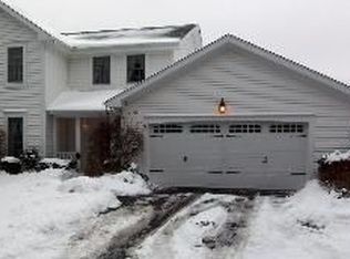 4 Old Country Ln, Fairport, NY 14450