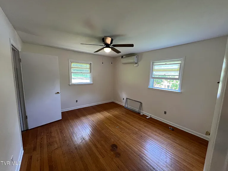 216 Spurgeon Rd — Photo 15