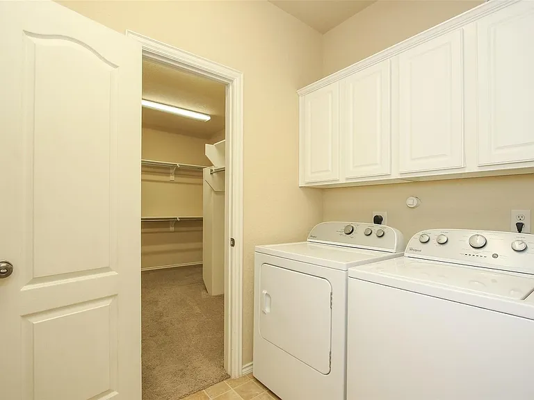 23118 Century Plant Dr — Photo 22