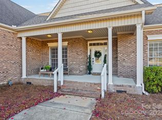 310 Clarendon Estates Dr, Clover, SC 29710