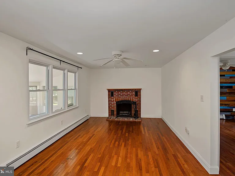 2315 English Creek Ave — Photo 4