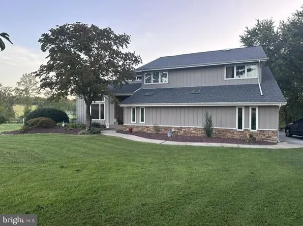16 Elray Rd, Kingsville, MD 21087