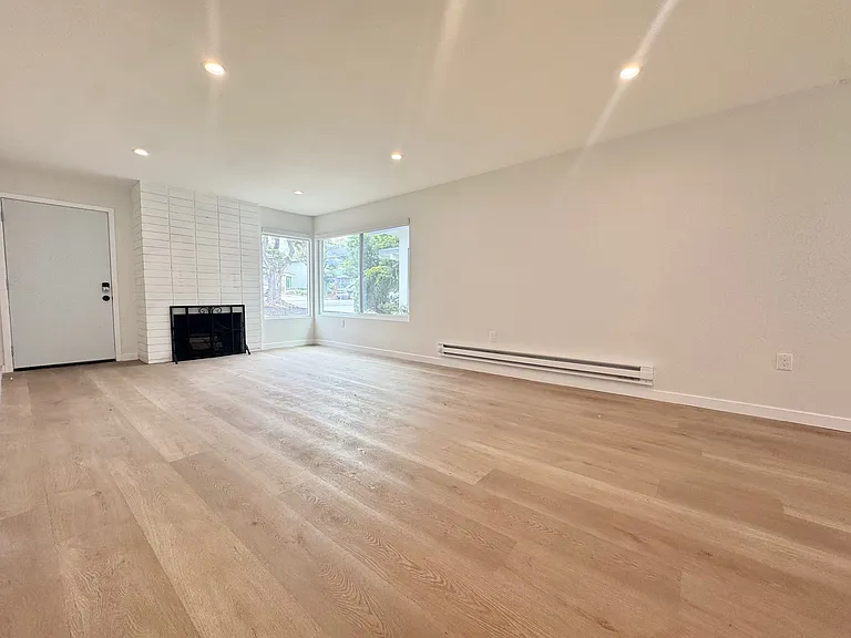 1302 Amethyst St #A — Photo 1