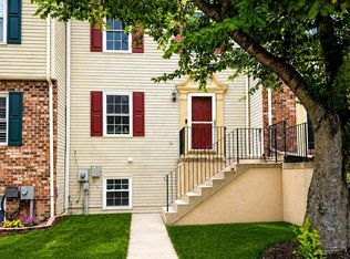 11207 Cristins Cir, Hagerstown, MD 21742